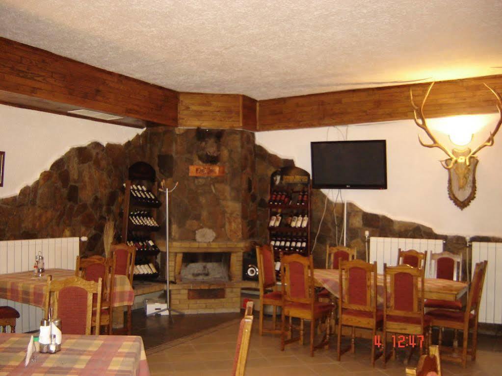 Kanclera Hotel Kaspichan Exteriör bild